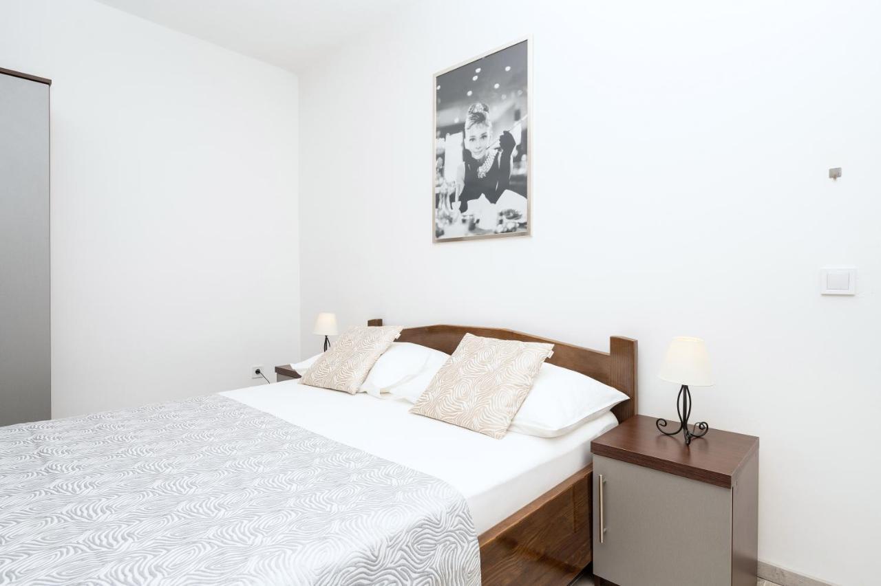 Bilin San Apartment Baska Voda Bagian luar foto