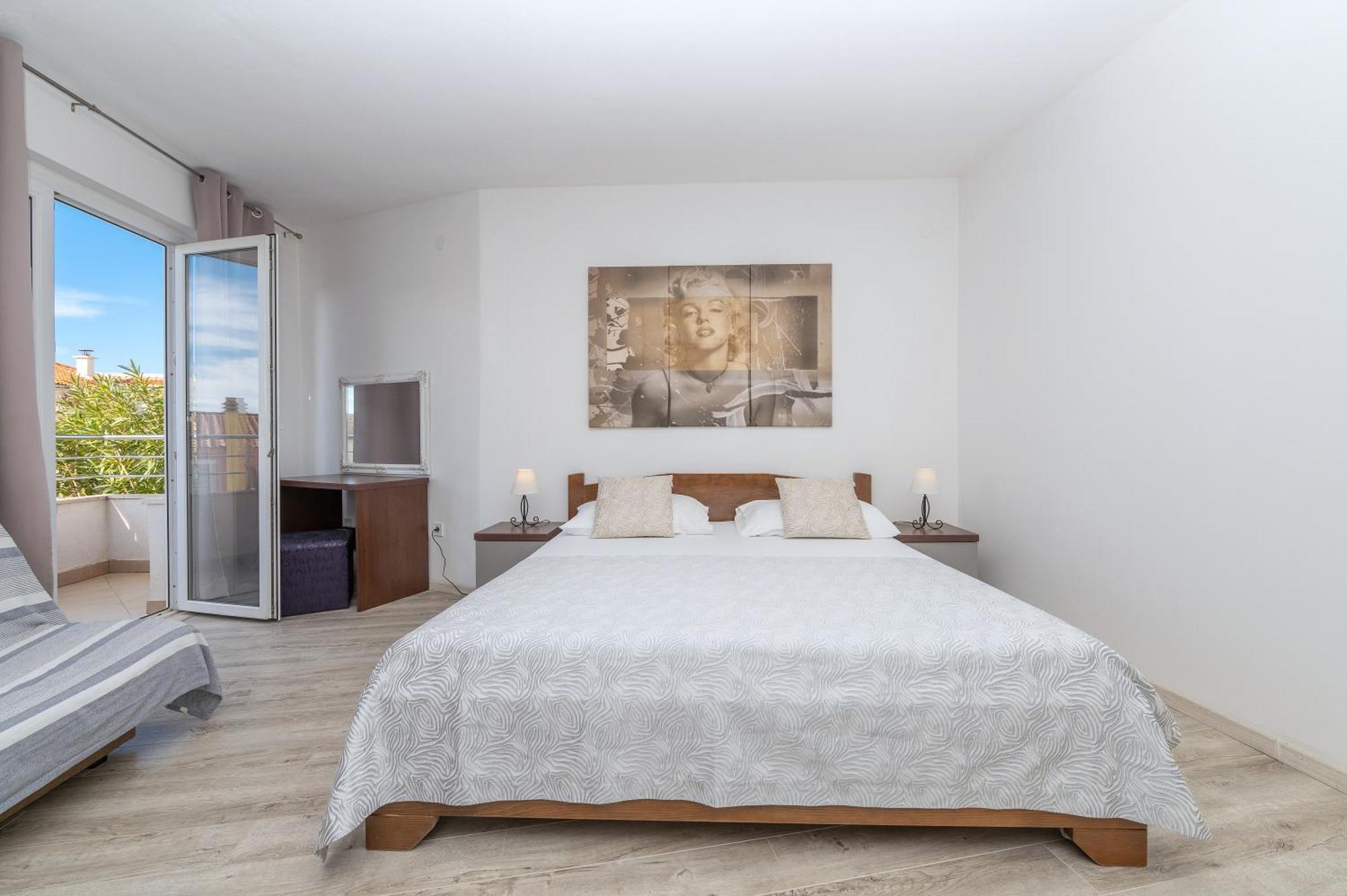 Bilin San Apartment Baska Voda Ruang foto