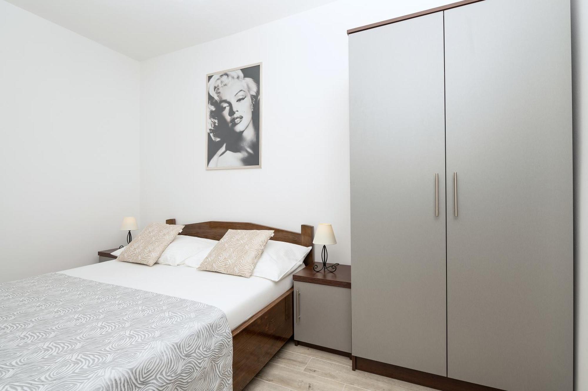 Bilin San Apartment Baska Voda Ruang foto