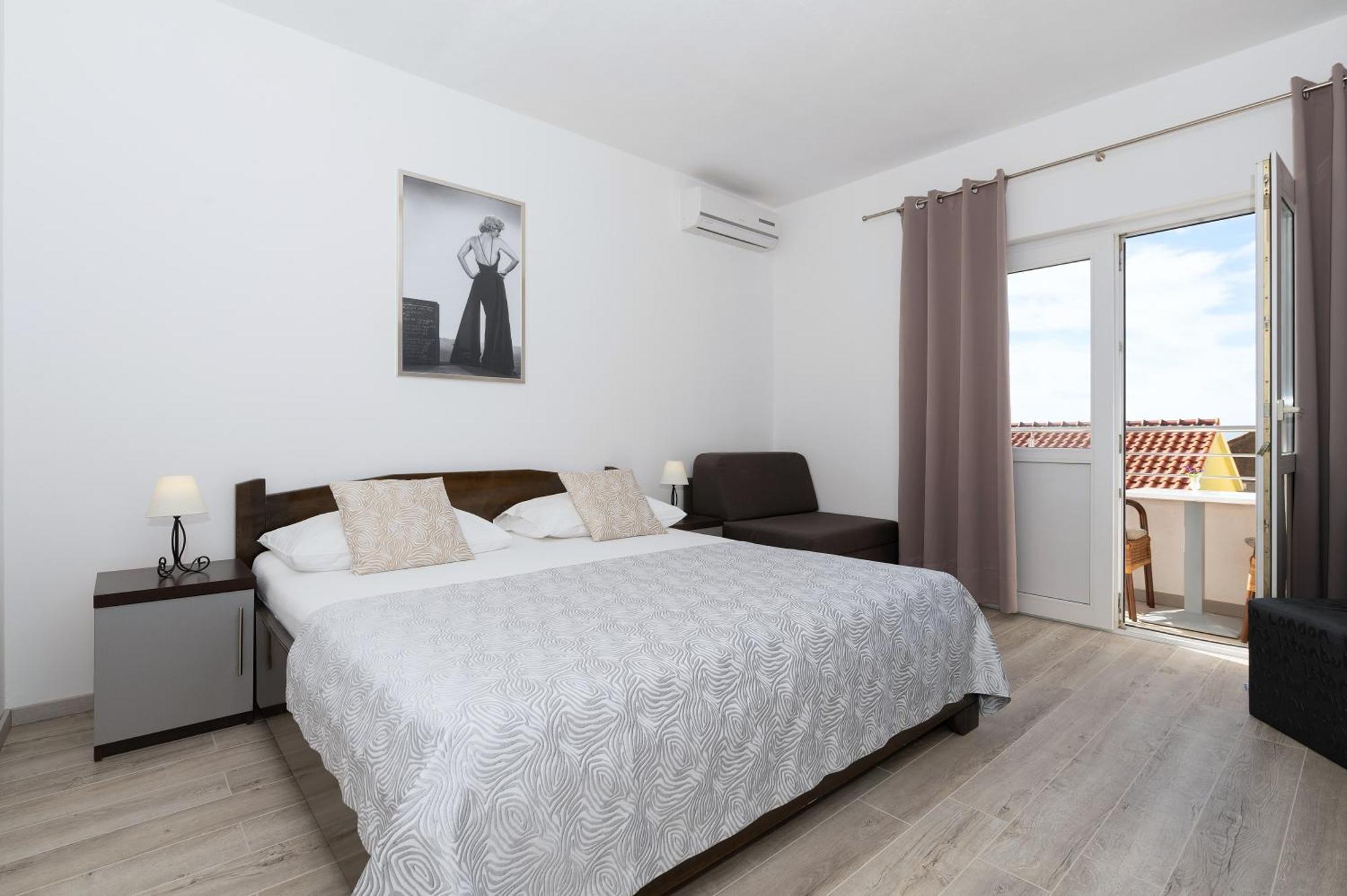 Bilin San Apartment Baska Voda Ruang foto