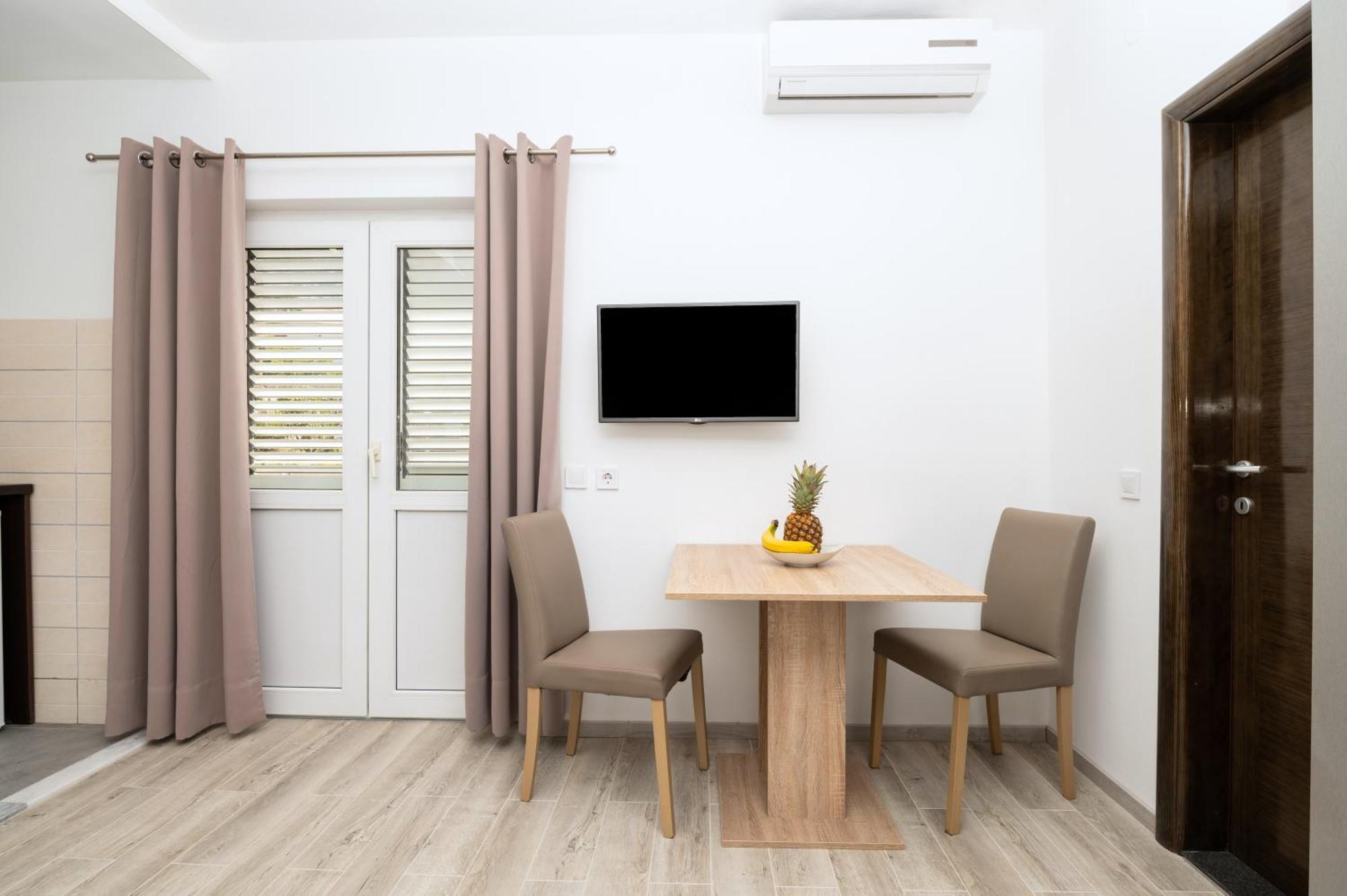 Bilin San Apartment Baska Voda Ruang foto